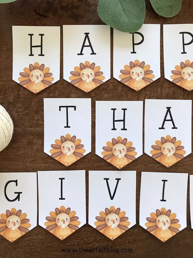 Happy Thanksgiving Banner {Free Printable!} - The Art Kit for Free Printable Happy Thanksgiving Banner