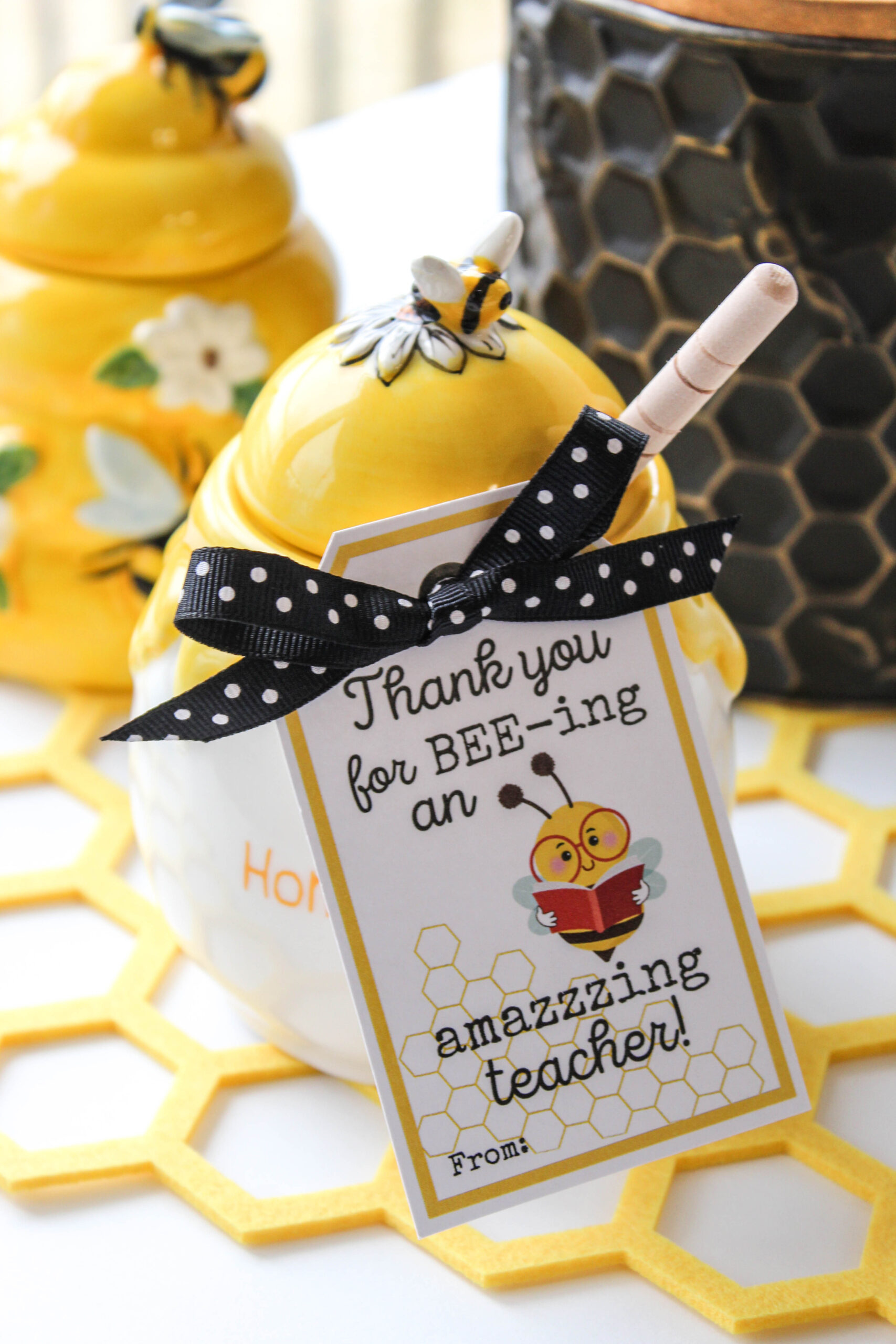 Thank You For Bee-Ing An Amazing Teacher Free Printable Gift Tags for Free Printable Teacher Appreciation Greeting Cards